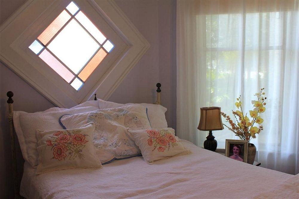 Carroll House Bed & Breakfast Bay St. Louis Exteriör bild