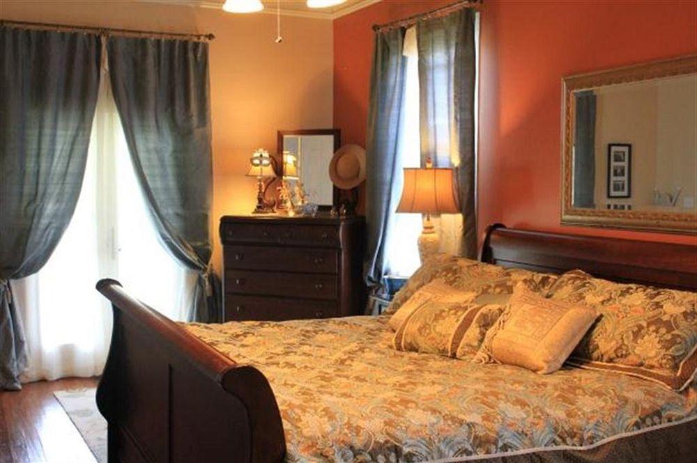 Carroll House Bed & Breakfast Bay St. Louis Exteriör bild