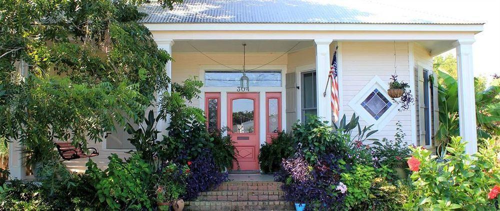 Carroll House Bed & Breakfast Bay St. Louis Exteriör bild