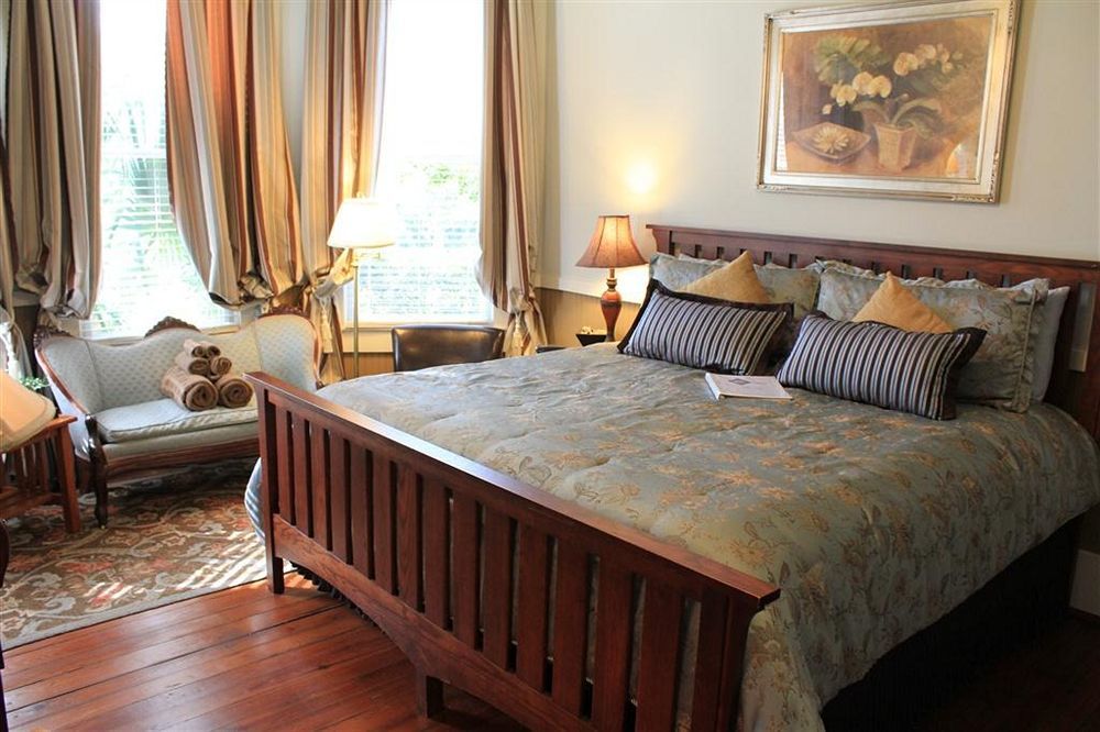 Carroll House Bed & Breakfast Bay St. Louis Exteriör bild